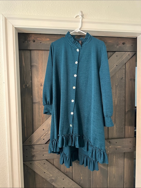 Tops - Teal Button-Front Tiered Ruffle Tunic